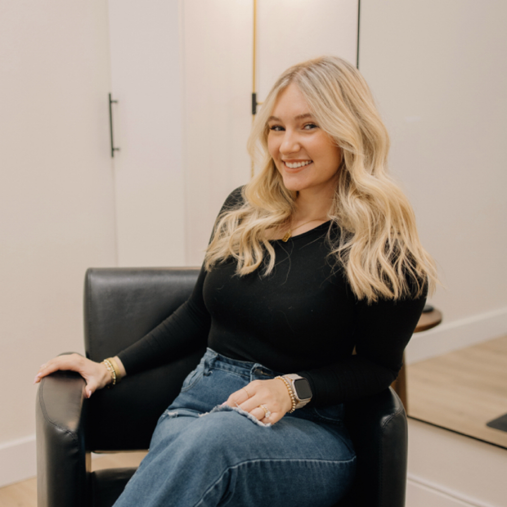 Emily Murphy at The Riah Salon (Katie Young/Emily Murphy) in Lakeland, FL