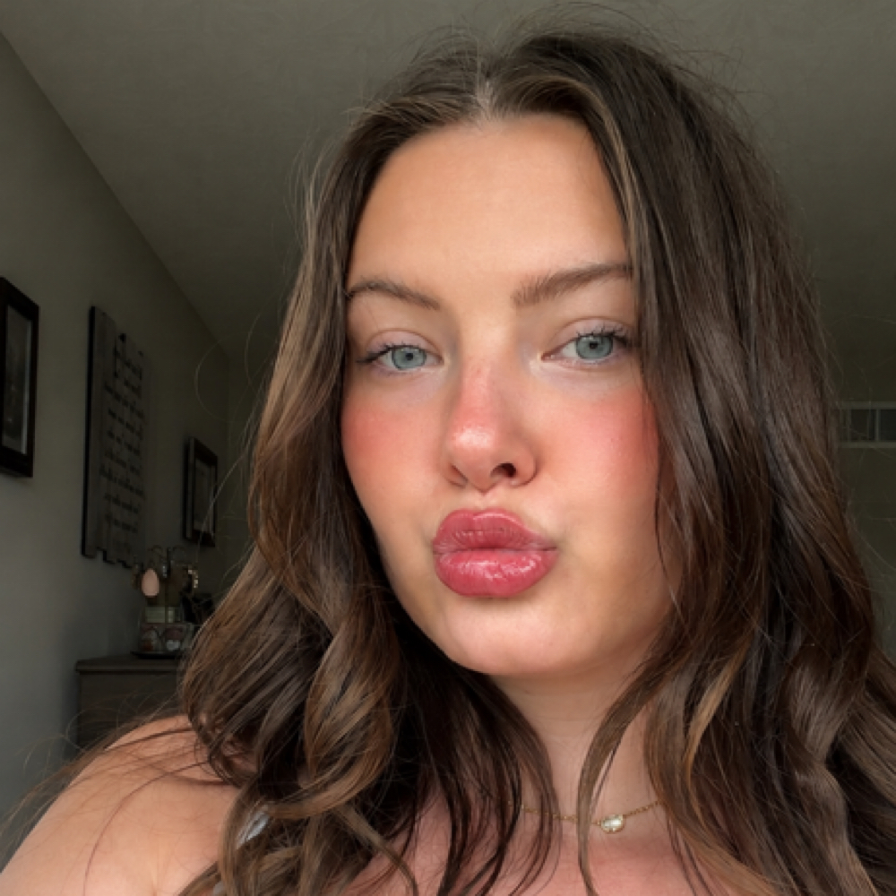 Kayley McGuffin at Poppy & Aster Salon & Boutique in Lebanon, OH