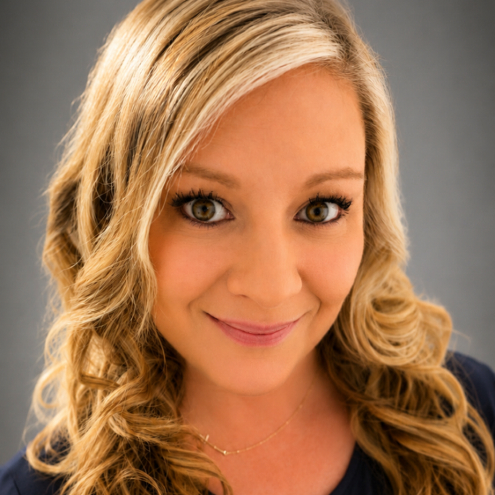 Linsey Logsdon at Pure Aesthetics and Wellness LLC in Leitchfield, KY
