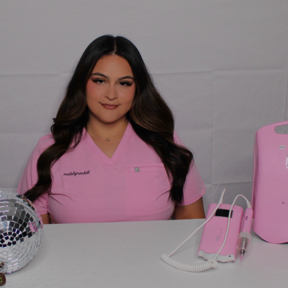 Xochitl Rosales at Xo Nail Salon in Watseka, IL