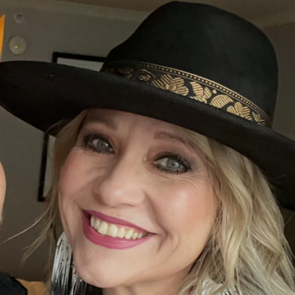 Amy Livingston at Chemically Dependent Salon in Redmond, OR