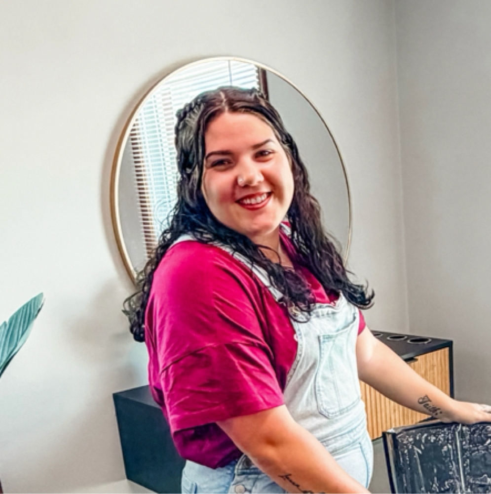 Abbie Tabor at Locks & Loaded Hair Studio in Hamilton, OH
