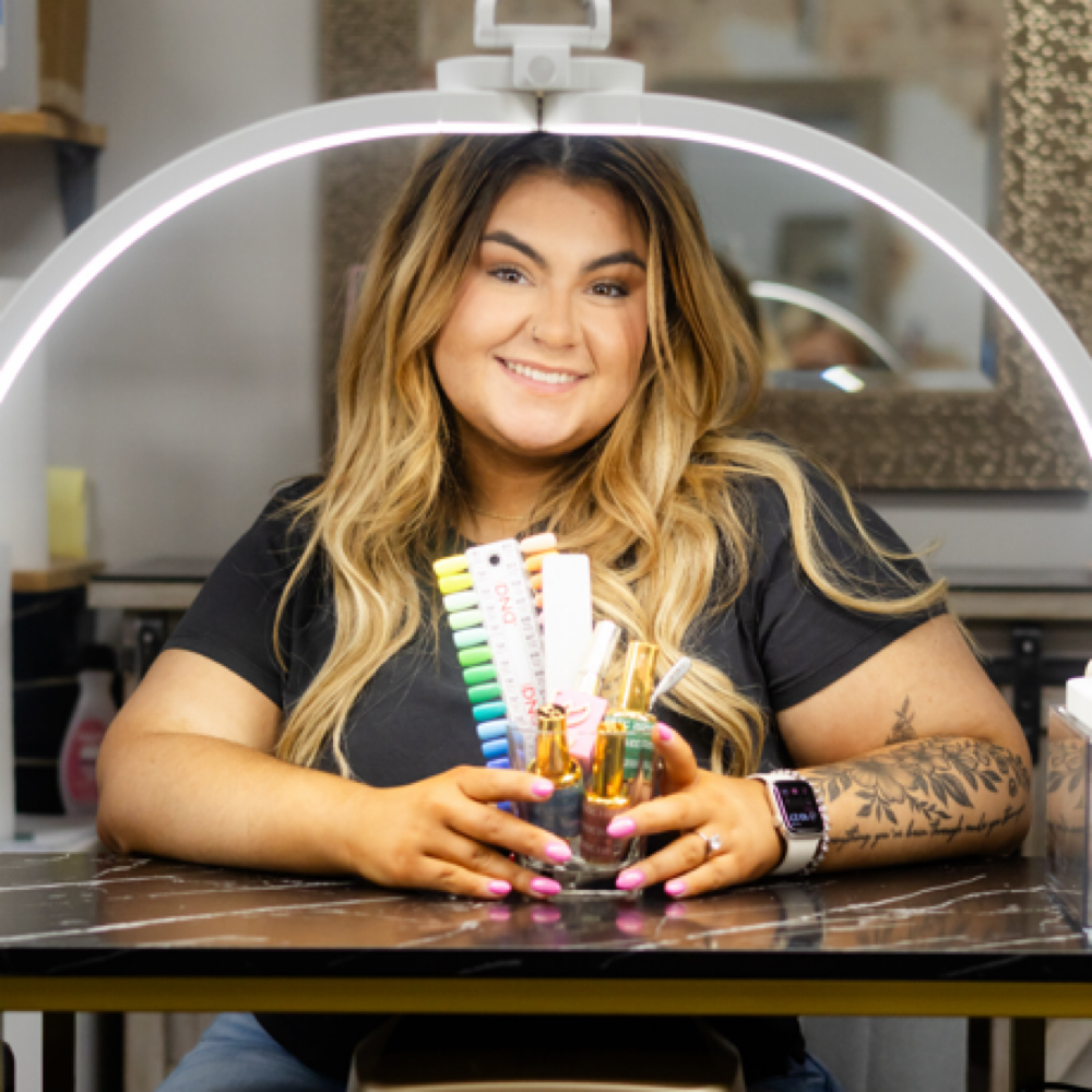 Harleigh Sparks at The Hair Bar in Magee, MS