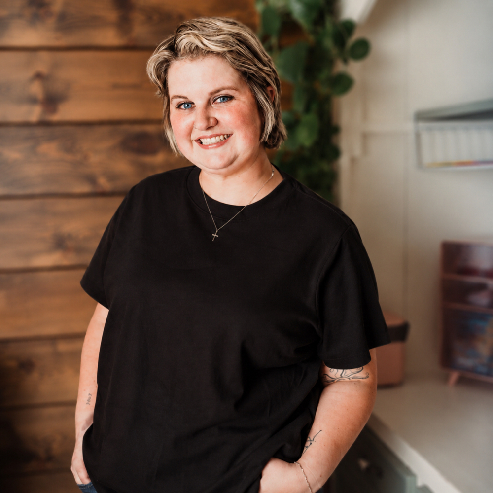 Jordan Rae at The Cozy Manicure in Wadsworth, OH