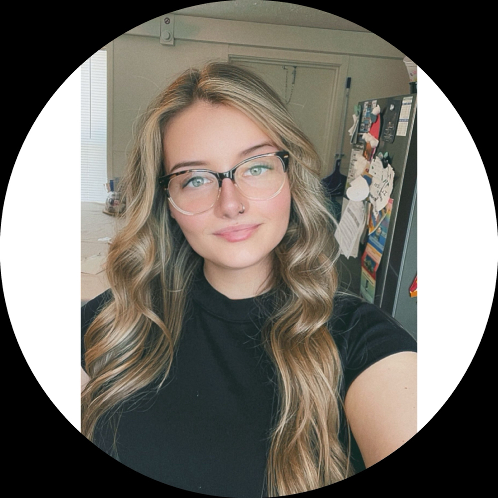 Madison Zeutenhorst at TaDa Salon in rock valley, IA