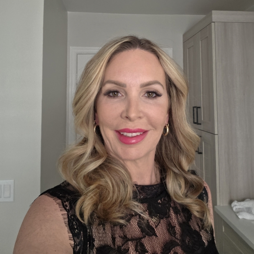Dana Rodriguez at Color Den Salon in Lake Worth, FL