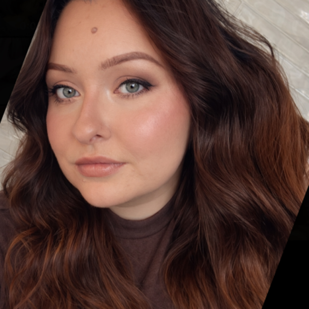 Breanna O'Leary at Style District Salon in Healdsburg, CA