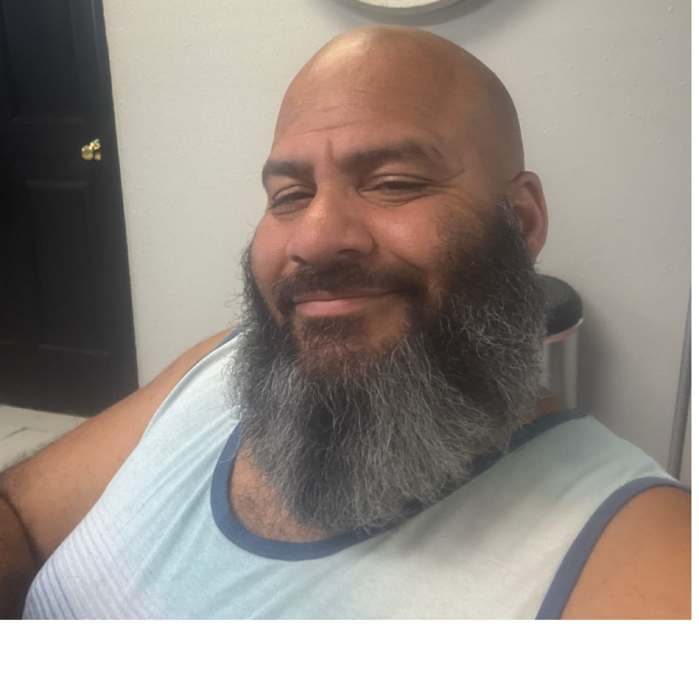 Andrae Edmonds at Luxe Beauty and Barbering in Klamath Falls, OR