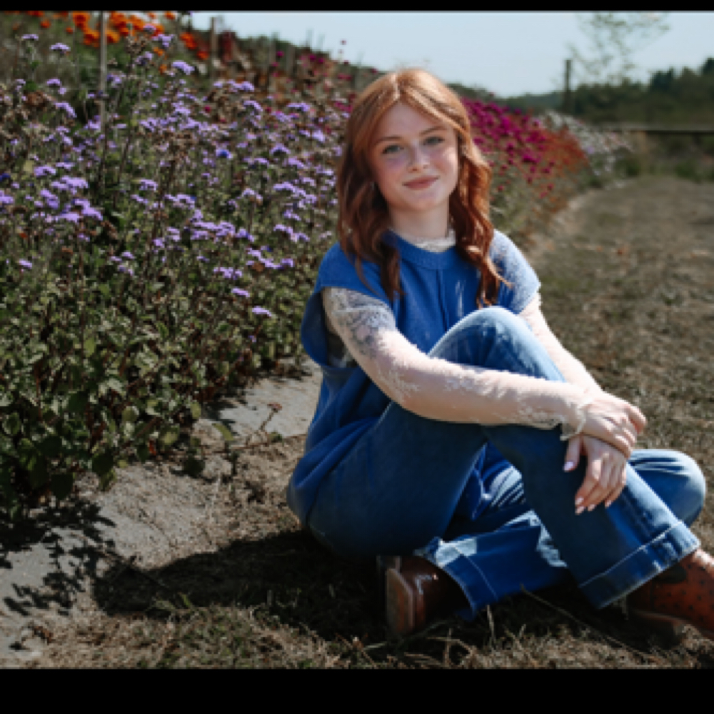 Lauryn Alderson at LNK Nail Studio in Claysville, PA