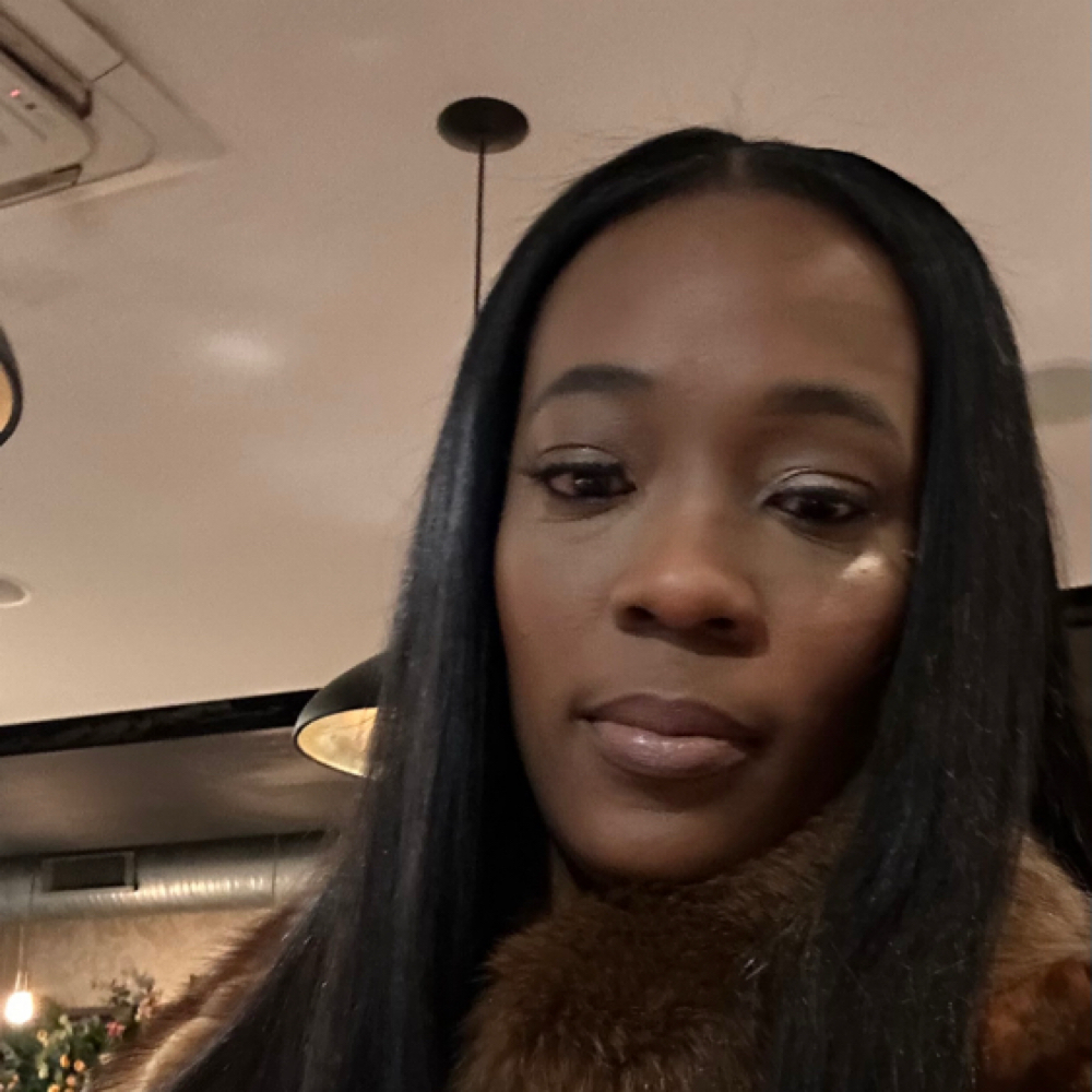 Miayana Johnson at Salonaffairs in Baltimore, MD