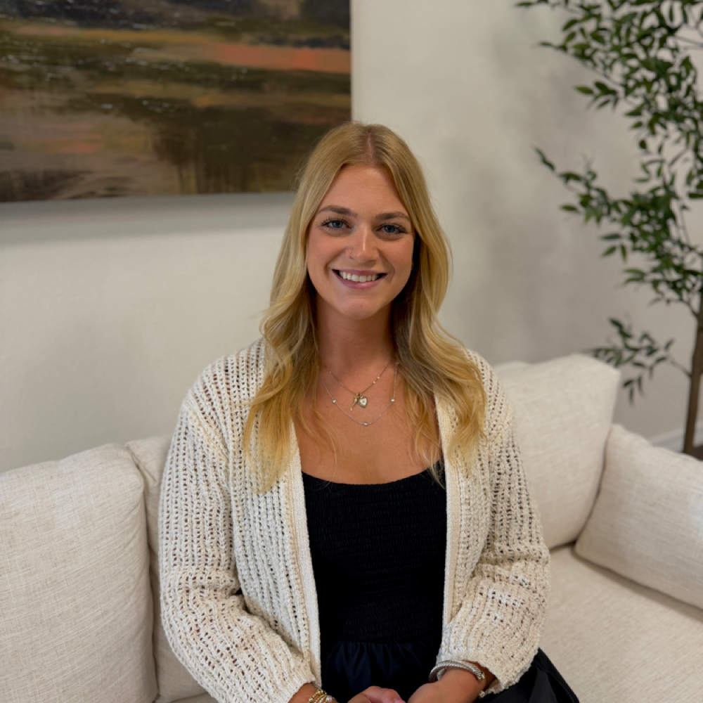 Emily Droege - Advanced Lash Artist at Berry Lash in Lakewood Ranch, FL