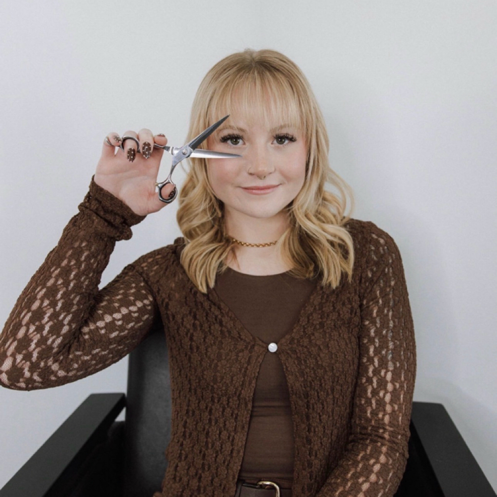 Merit Nicholls at Bombshell Hair & Wellness Studio in Sheridan, WY