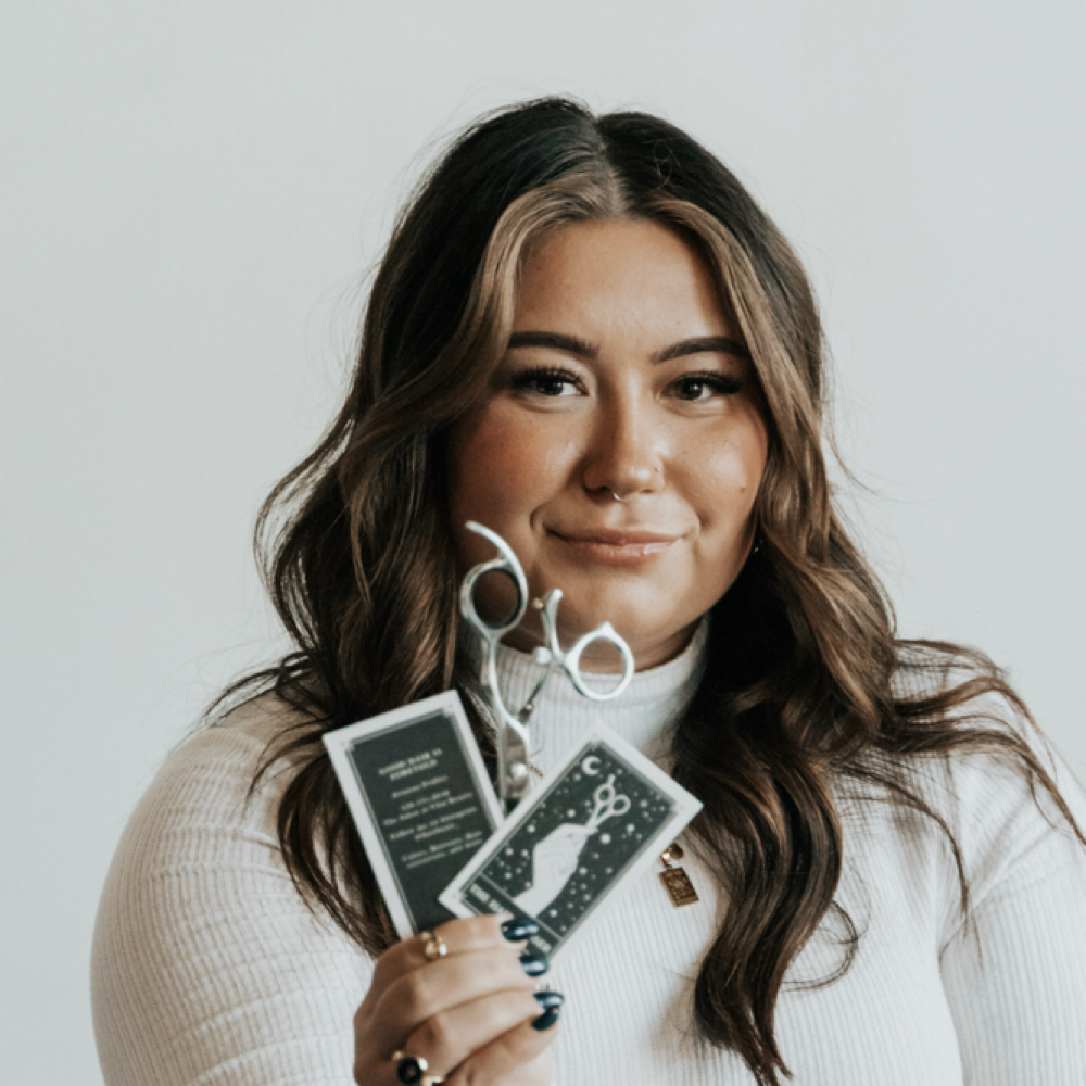 Arianna Fridley at Donnas Beauty Bar in Buffalo, MN