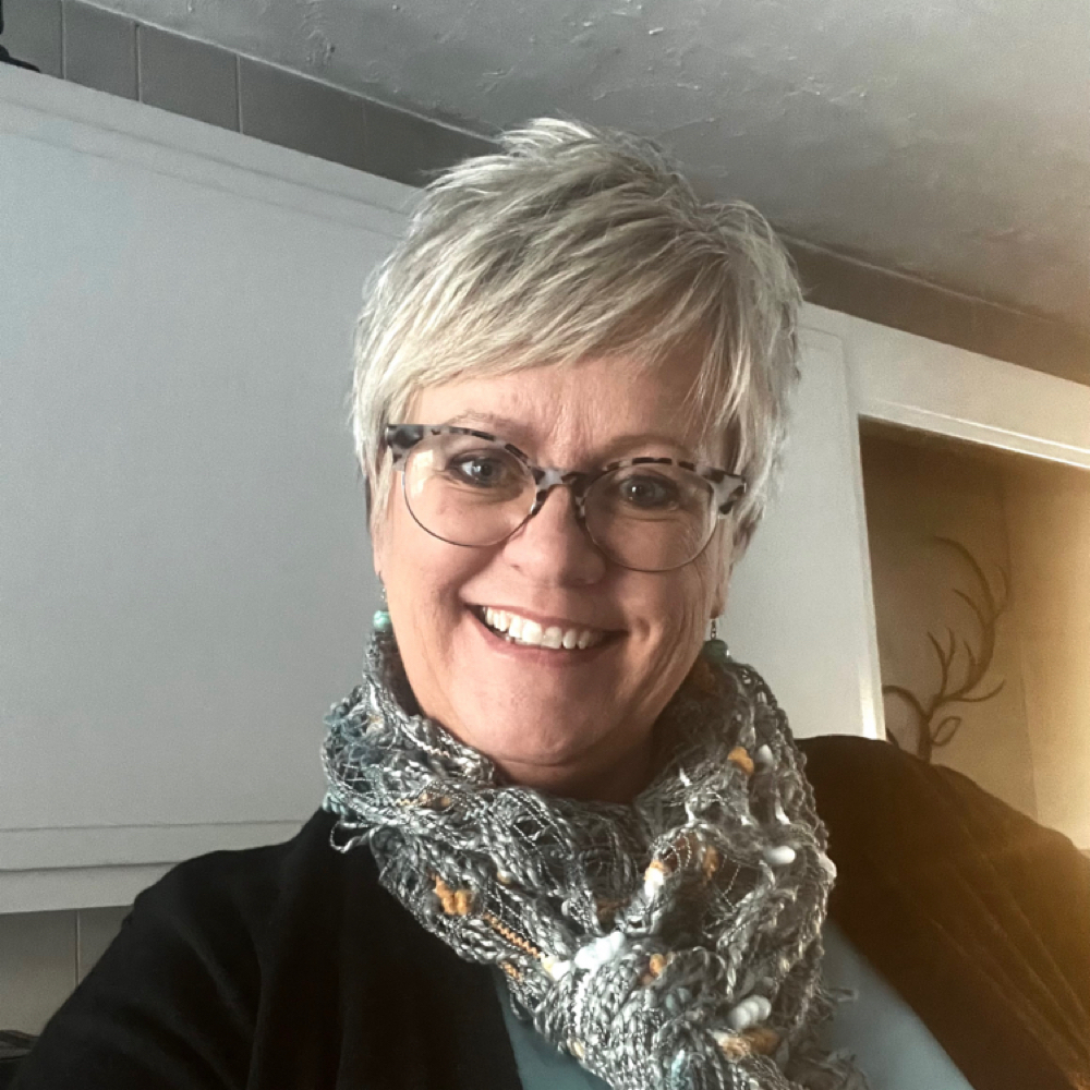 Jennifer Combs at Salon Eclips in Fergus falls, MN