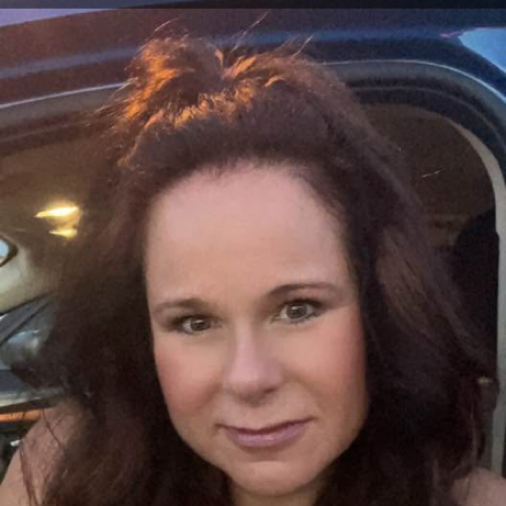 Teresa Smith at Vibe Hair Studio in Baldwin City, KS