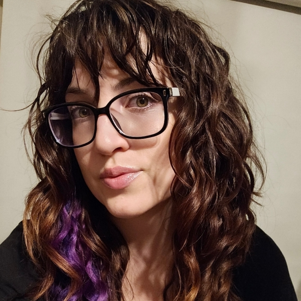 Lindsey Stanford at Looks To Kill Curls in Lubbock, TX