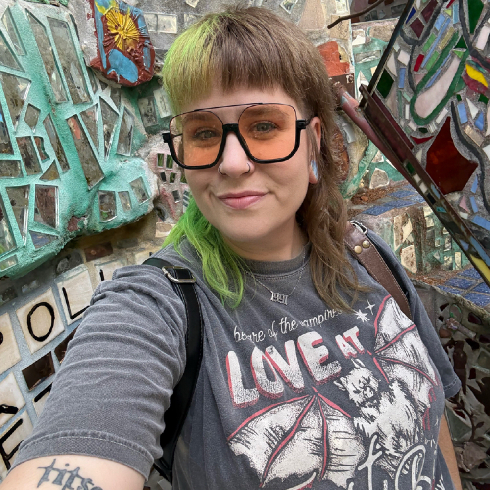 Courtney Peach at ILLUMINATOR HAIR STUDIO LLC. in Lancaster, PA