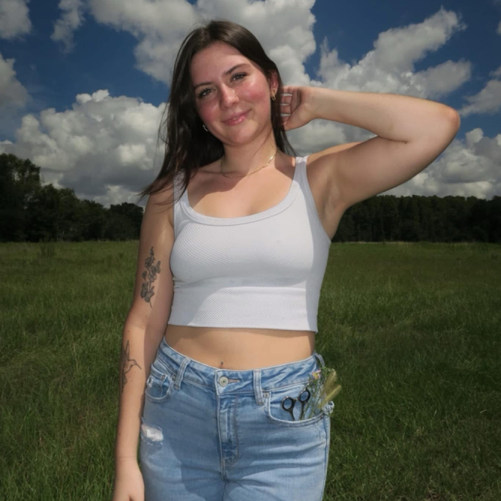 Mackenzie Knight at La Bella Aura ✨ in Hudson, FL