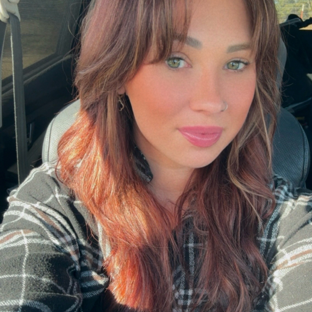 Jordyn Spears at The Red Door Salon in Warner, OK