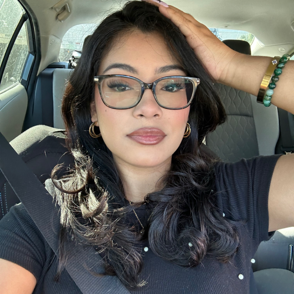 Noemi Julie Divina Aesthetics