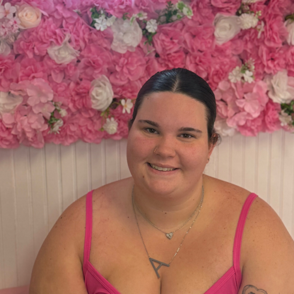 Aubree Lowe at 903 Nail Co in Athens, TX