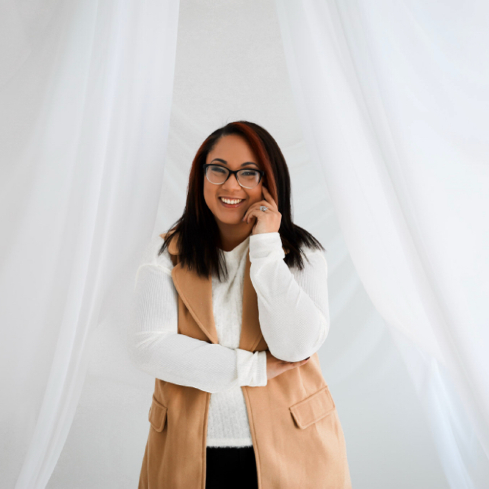 Daneesa Maldonado-Ruiz at Shades of Paradise in Manitowoc, WI