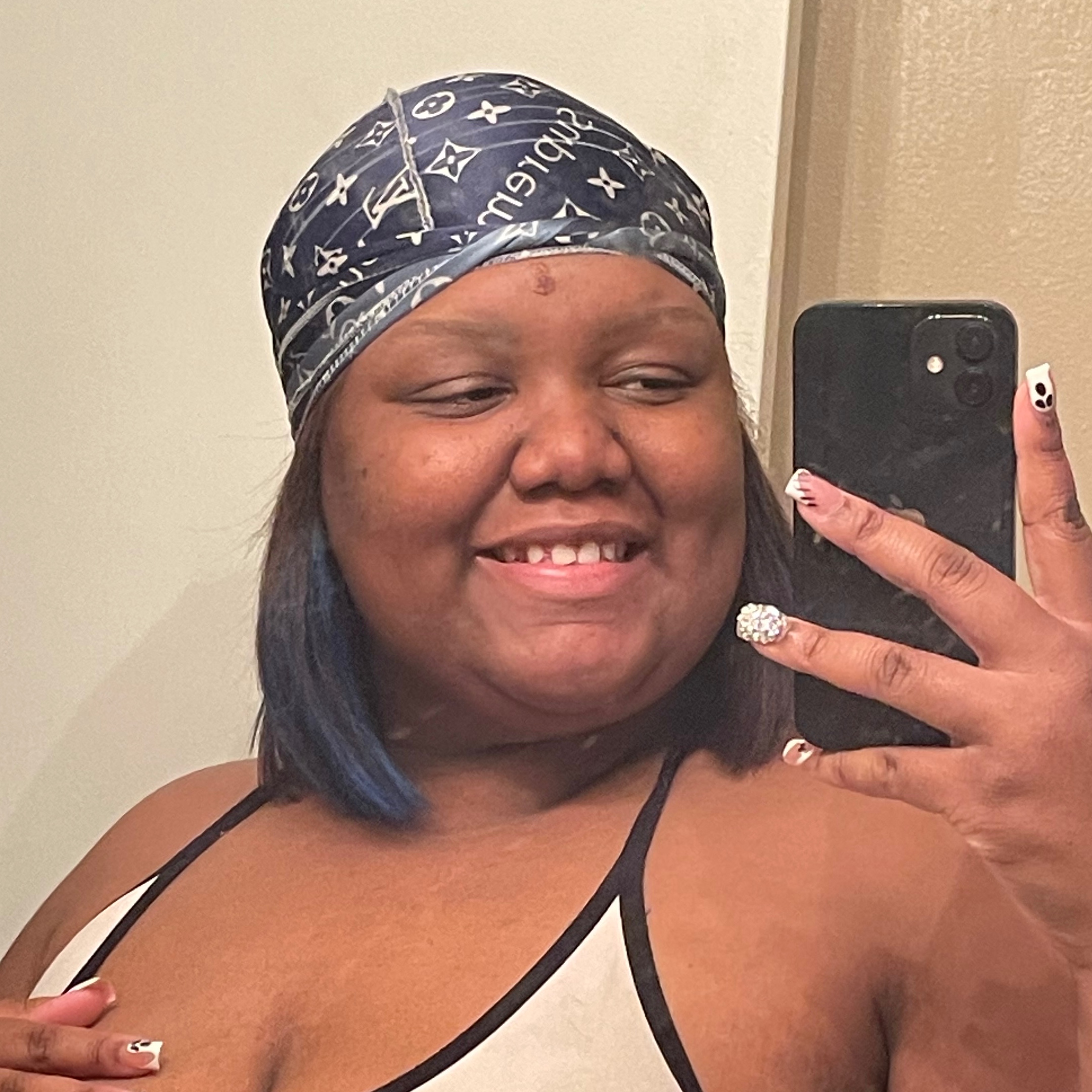 ShyNia Henderson at Tre Beauty and Braid Bar in Macon, GA