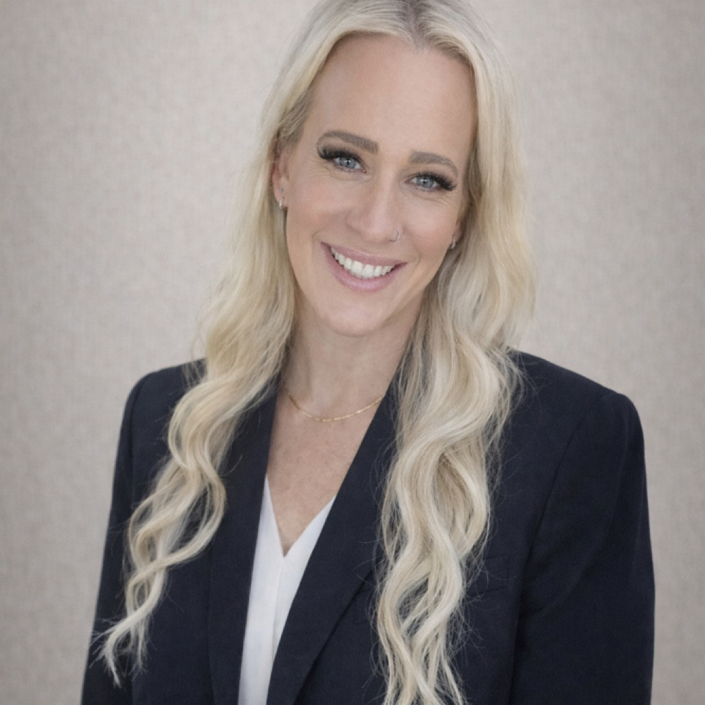 Heather Cacciatori at Lakeview Spa in Helendale, CA