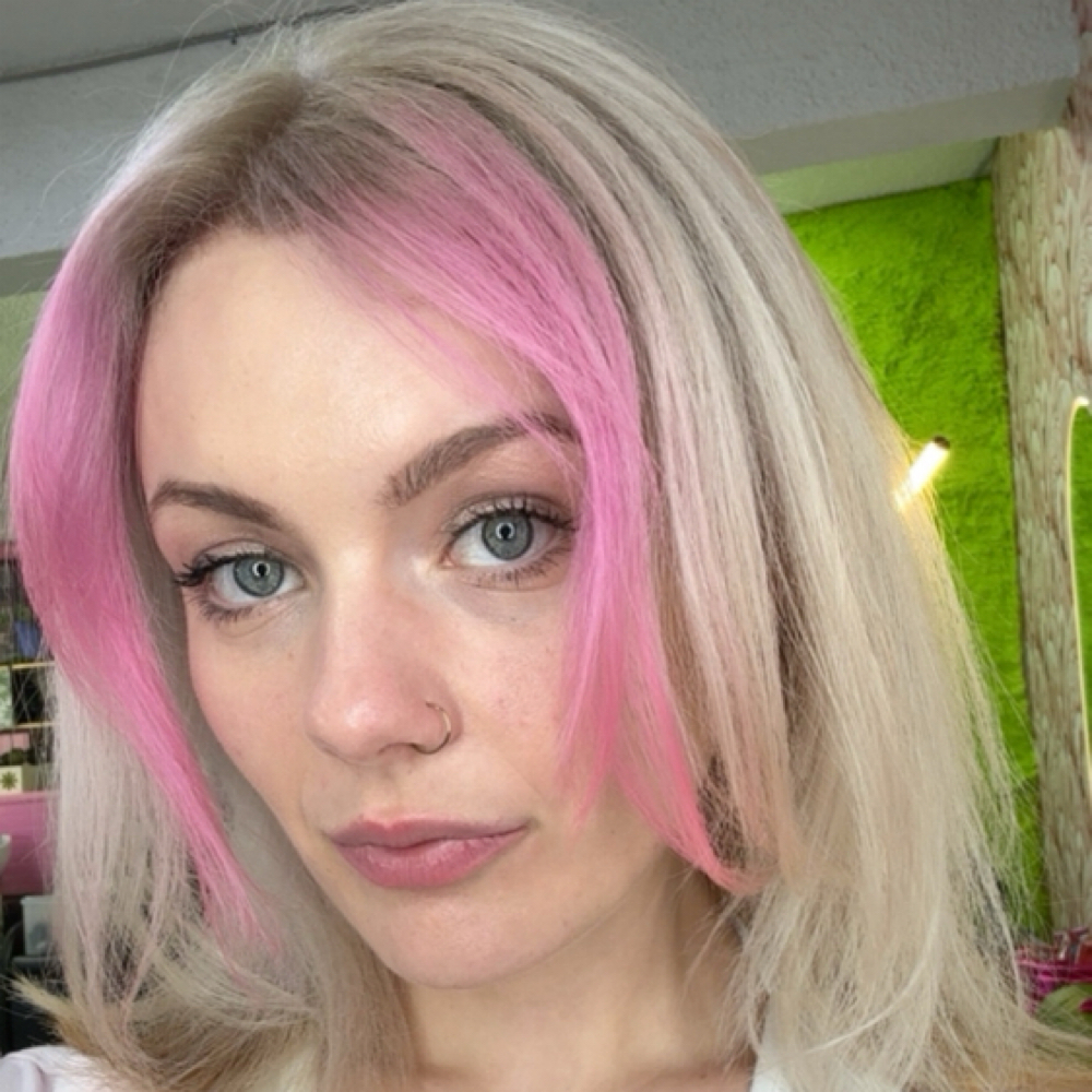 Katie Canfield at The Flamingo Lounge in Los Angeles, CA