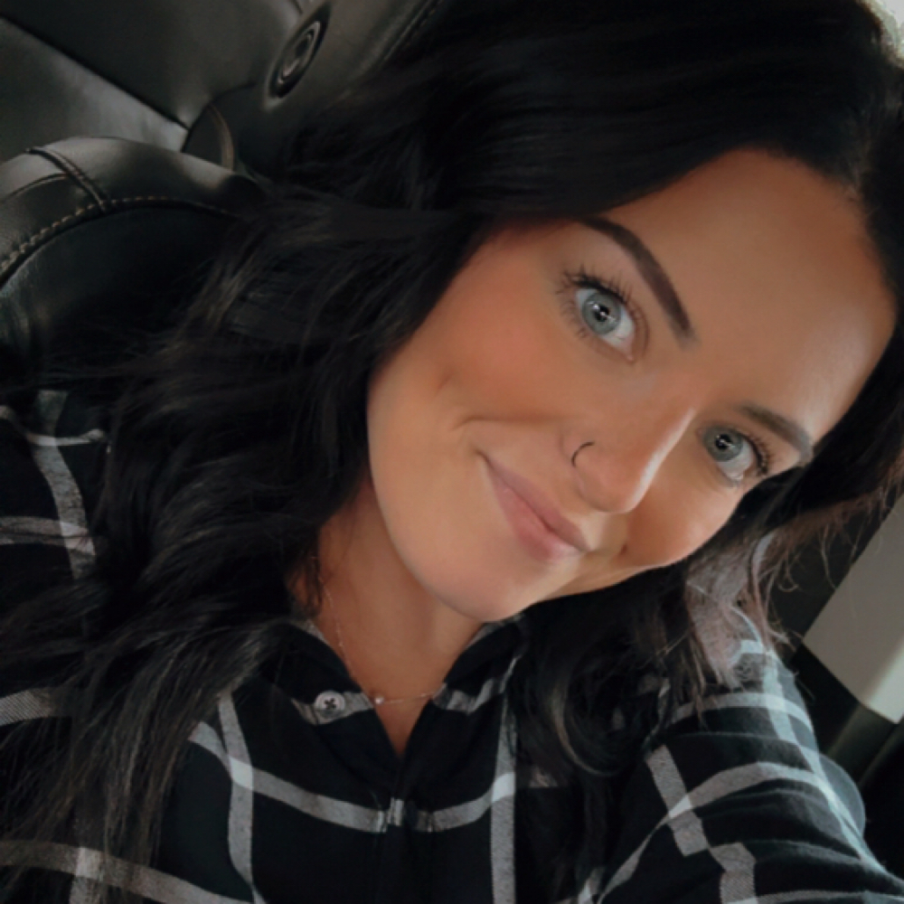 Courtney Noojin at Luxe Sisters Studio in Boaz, AL