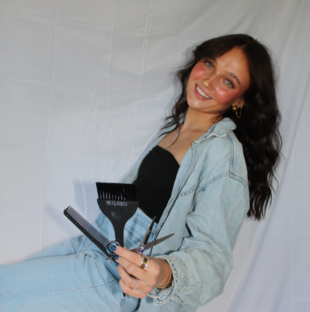 Lilly Luttenegger at Studio920 in Burlington, IA