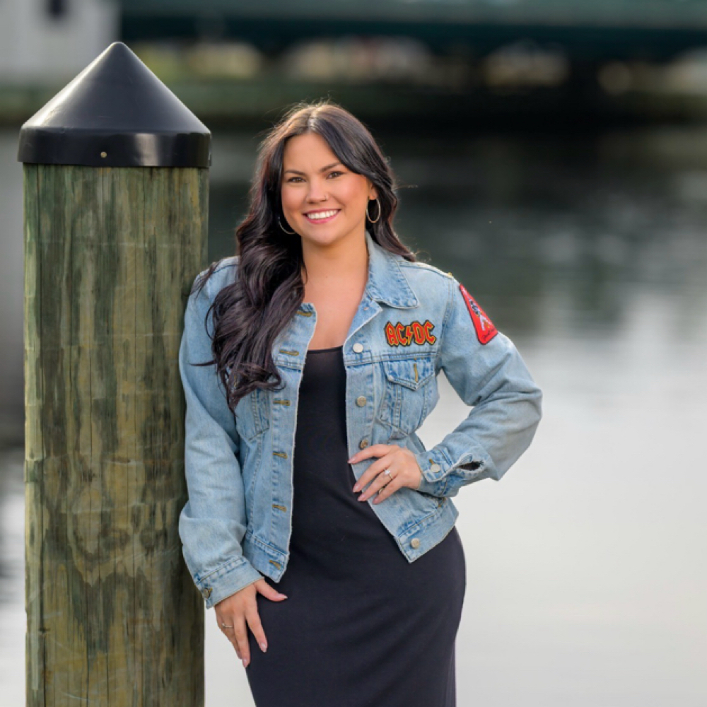 Amy Tabor at Studio 412 on the Boulevard in Chesapeake, VA