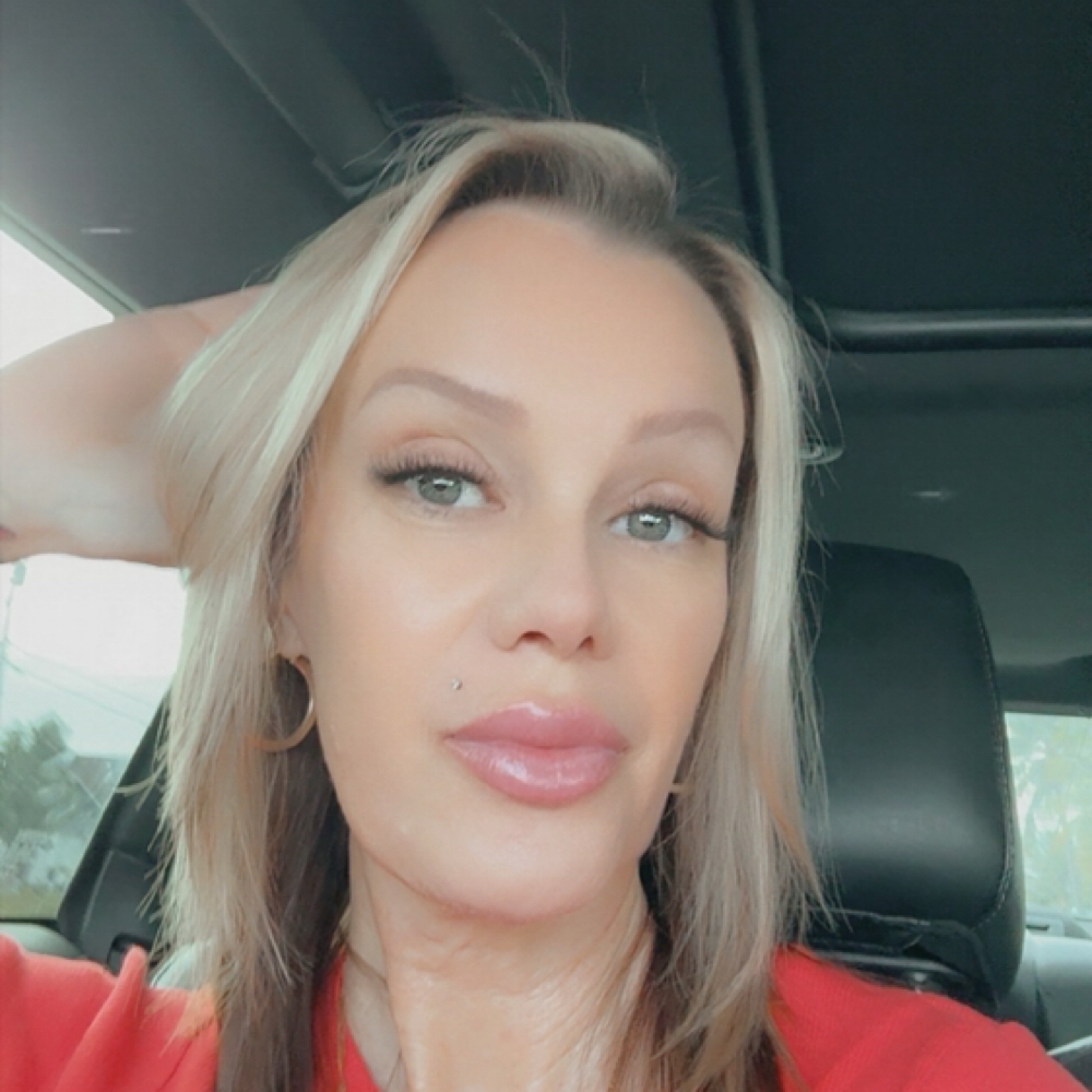 Wendy Dunn at On Point Designs in Cape Coral, FL