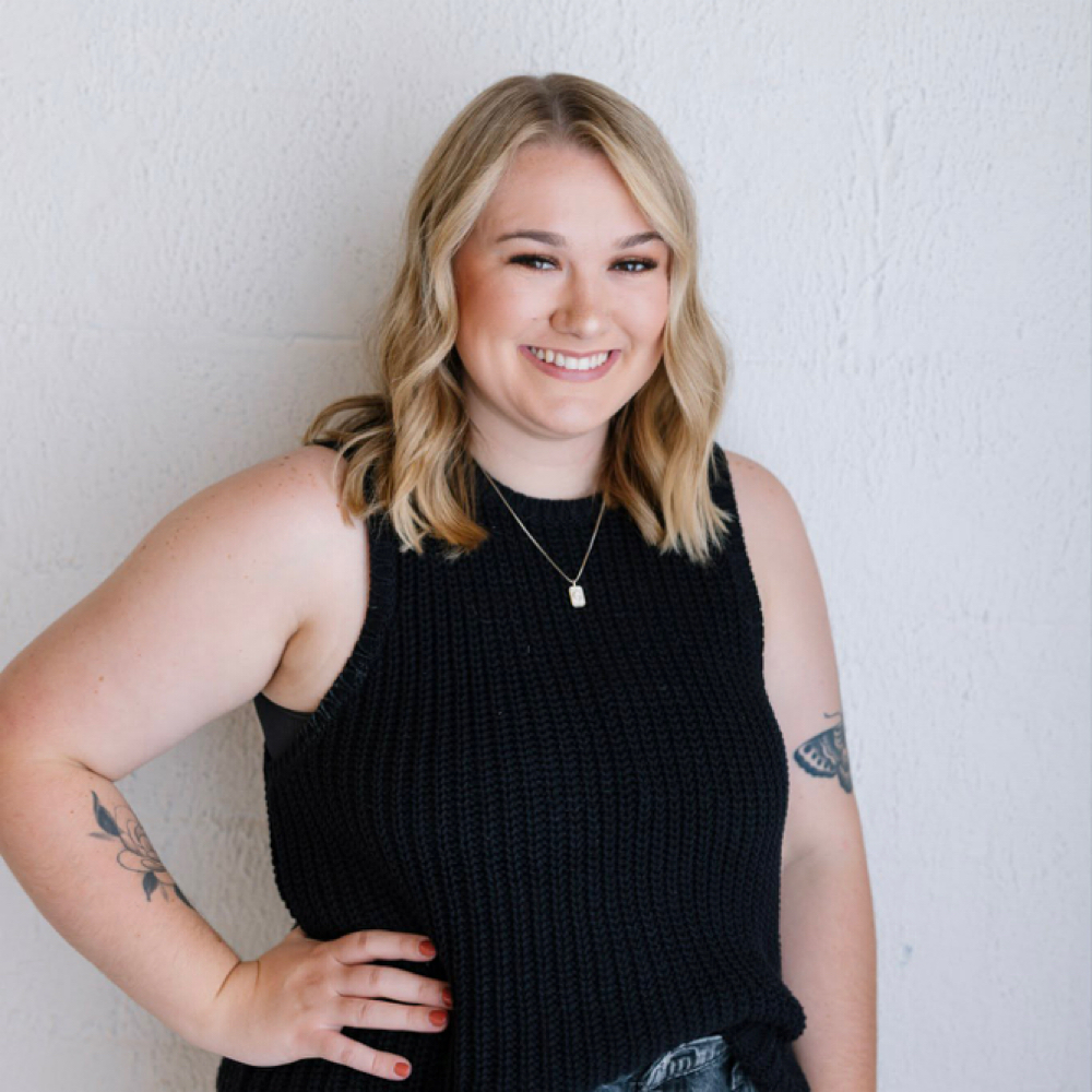 Ashley Wright at Honey & Glow Beauty Co in Dandridge, TN