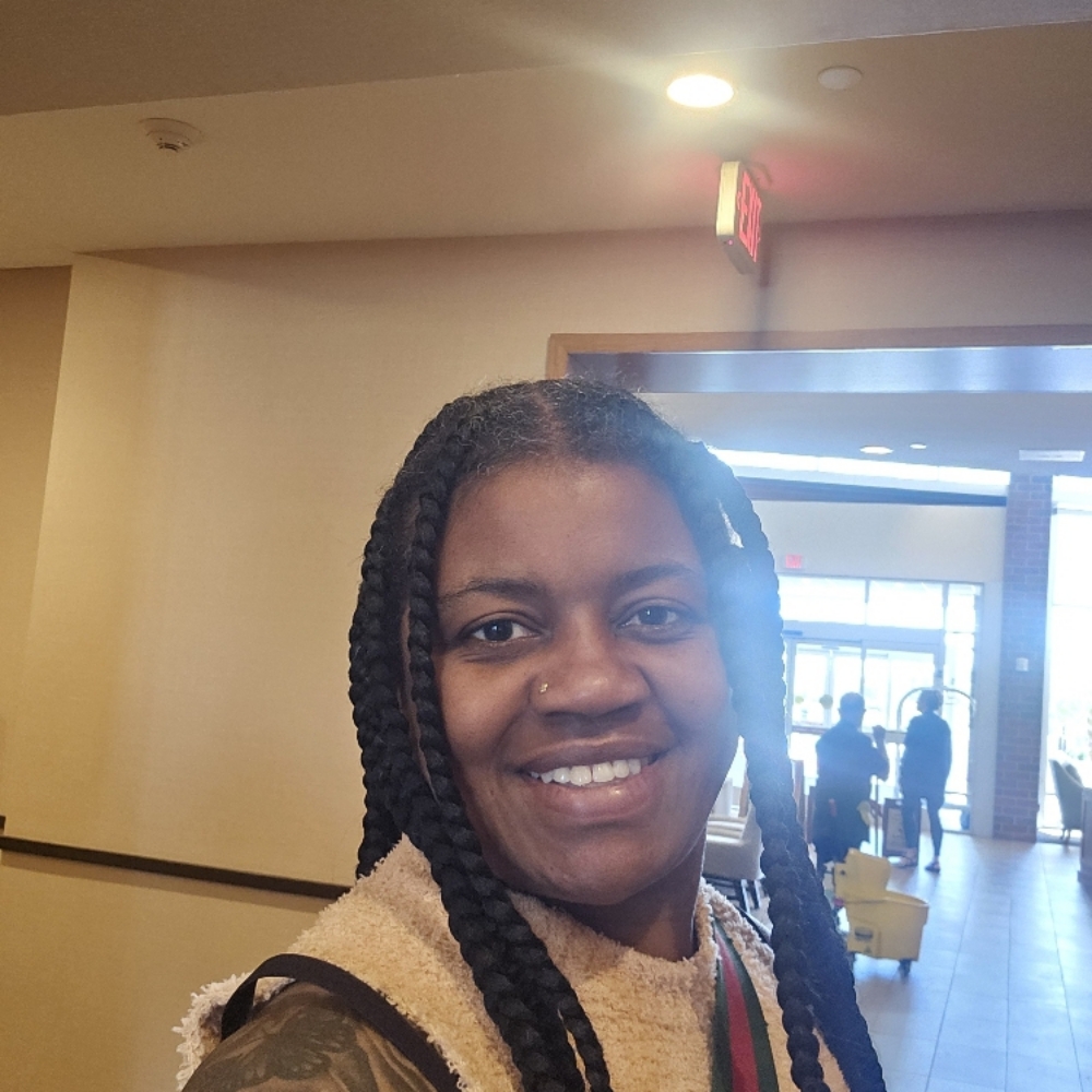 Erica King at MARY KAY'S ROLL SET N' GO in Blytheville, AR