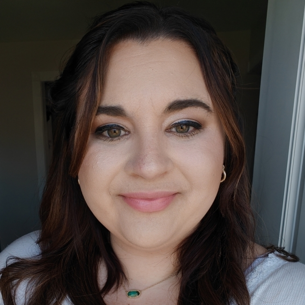 Jenna Ball at Luxe Beauty Co in Fairless Hills, PA