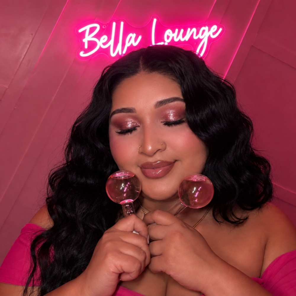 Lizzet Tovar at Bella Lounge in Sacramento, CA