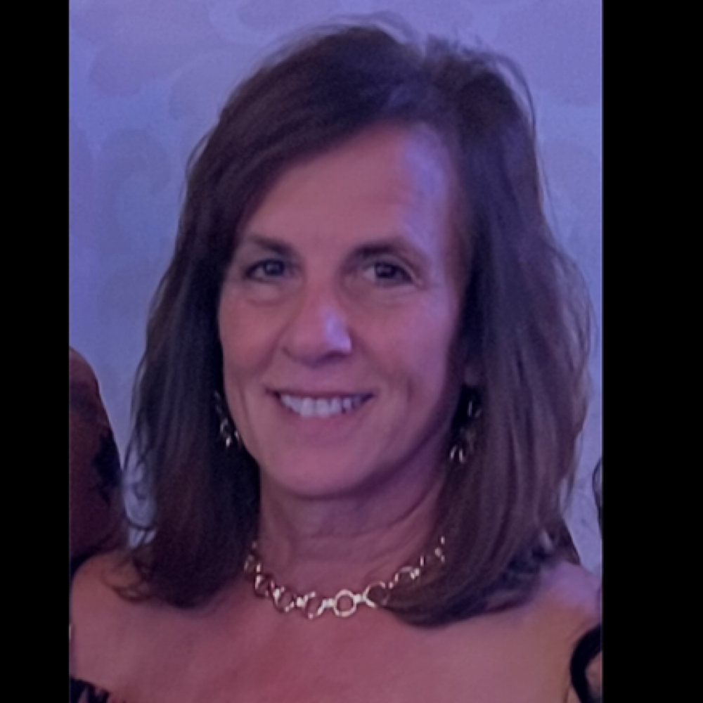 Pam DiGuilio at Kreationz Beauty Salon in Vernon, NJ