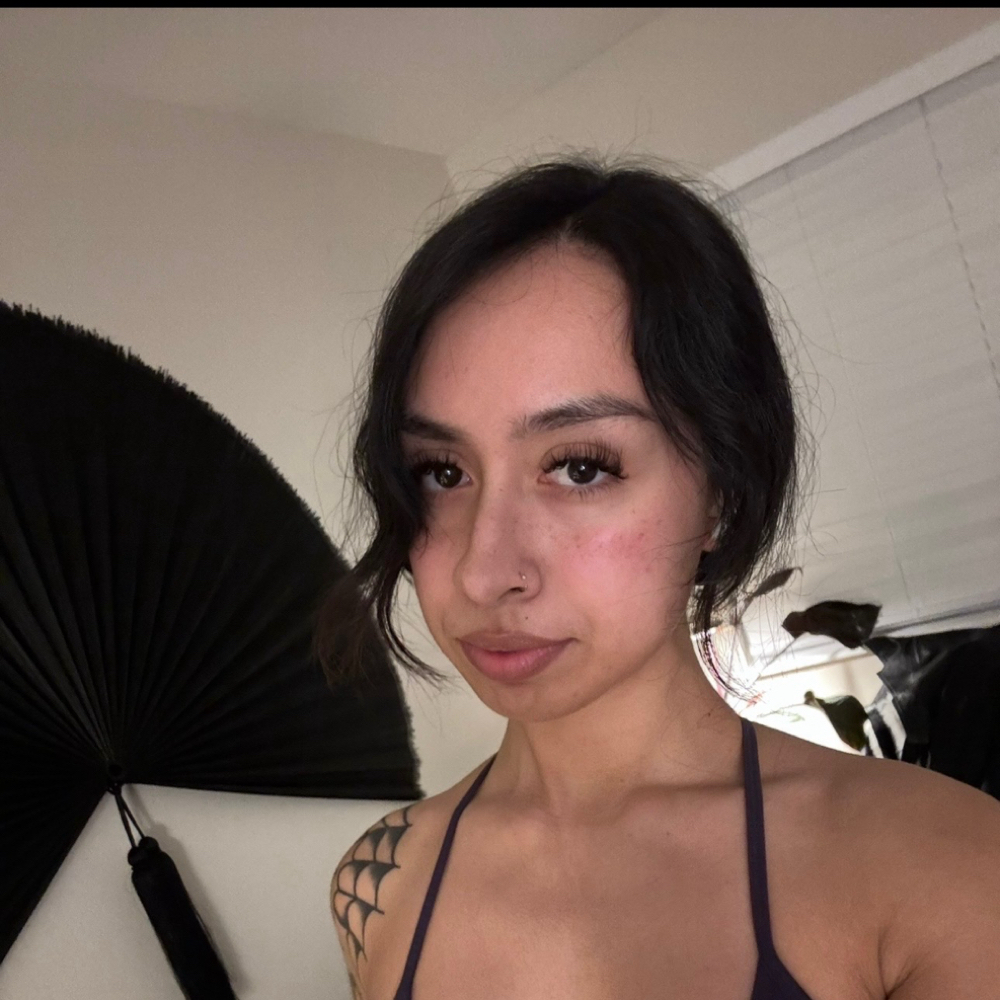 Lexi Pineda at Eleven 11 Nails and Beauty Lounge in Plainfield, IN