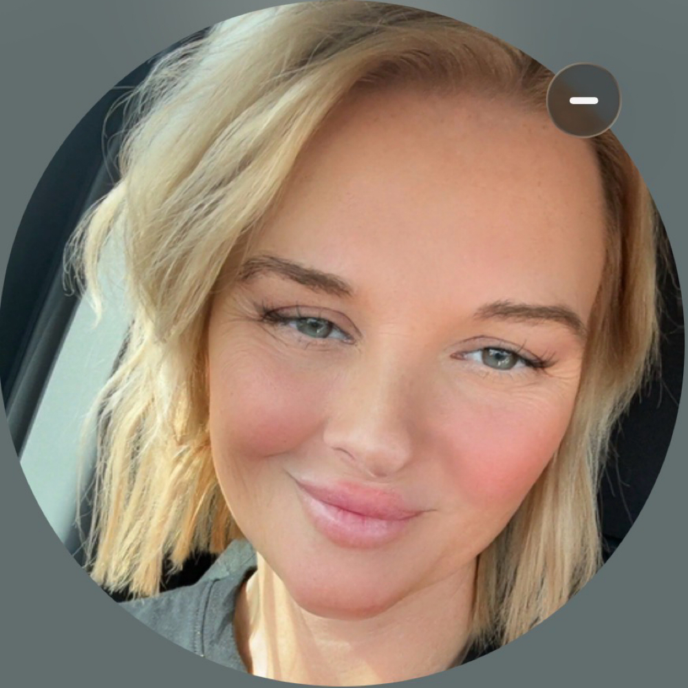 Whitney Honold at Pretty Beauty Bar in Broken Arrow, OK
