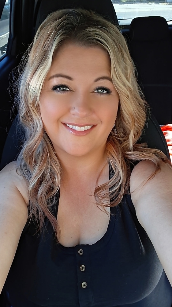 sashia Hatch at SEASONS SALON in Driggs, ID