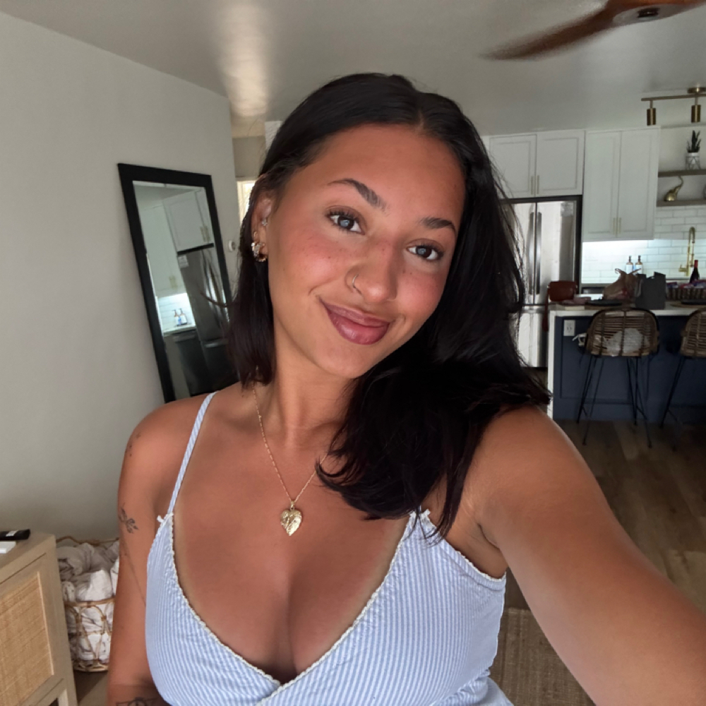 Aubriana Huff at ŌRA Beauty Lounge in Phoenix, AZ