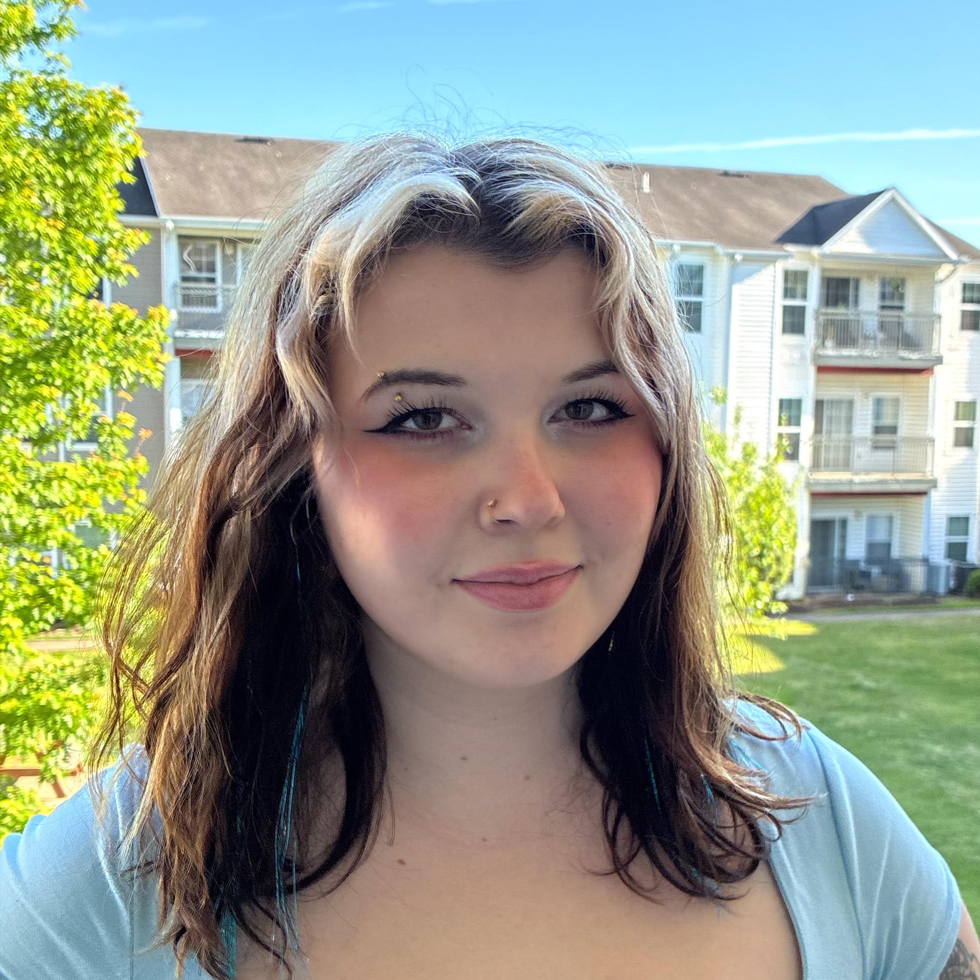 Kaitlyn Yeager at Vivid Nails and Spa in Bentonville, AR