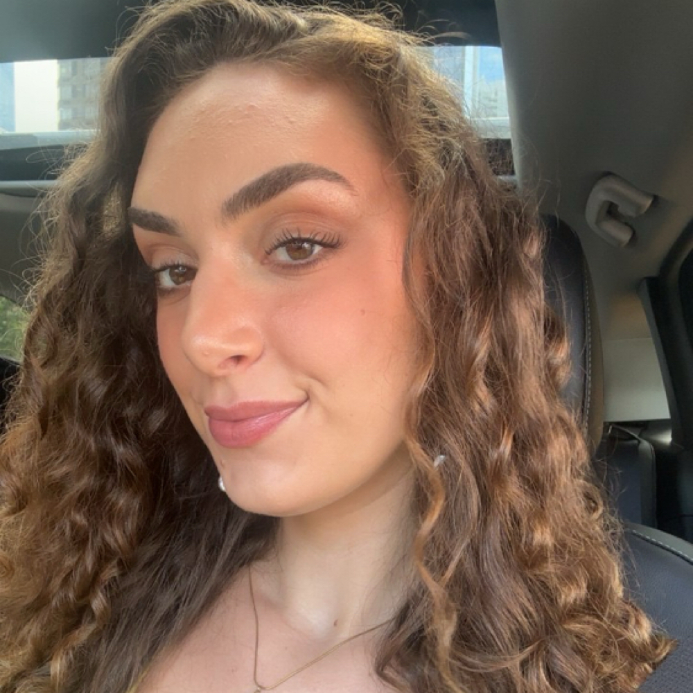 Isabella Mastrangelo at Glamourcurls in Lyndhurst, NJ