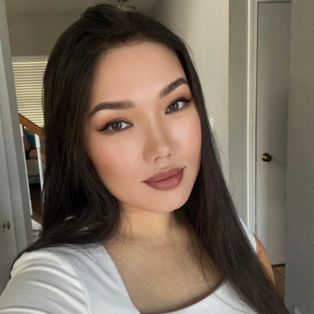 Valentina MUA at Kiss Nail Bar in Naperville, IL