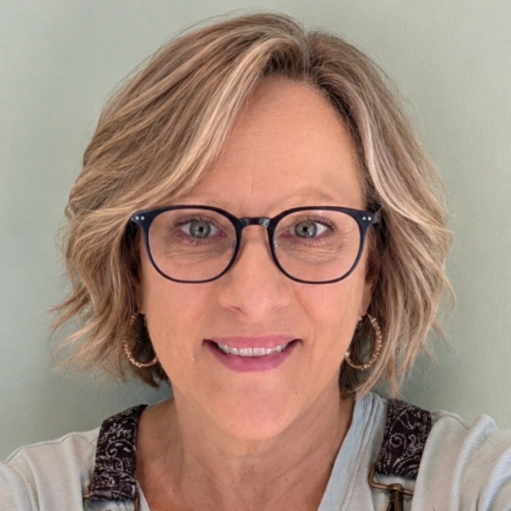 Cathy Yorgey at Aura Salon & Mini Spa in Birdsboro, PA