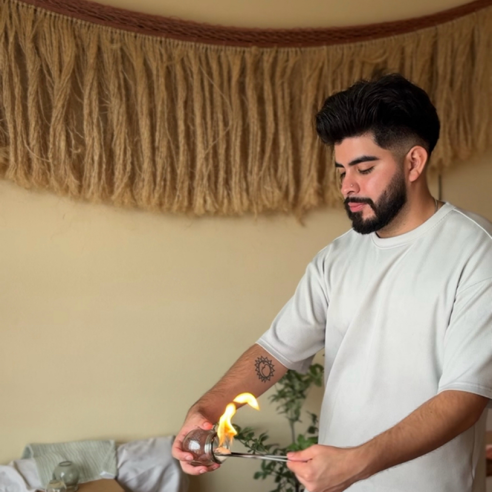 Kevin Gutierrez-Massage
