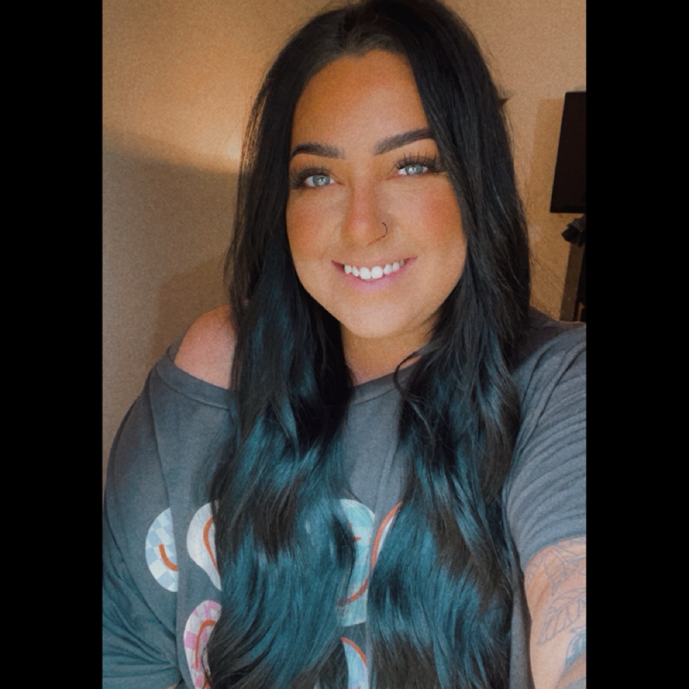 Bailey Eutsler at The Beauty Bar in Reeds Spring, MO