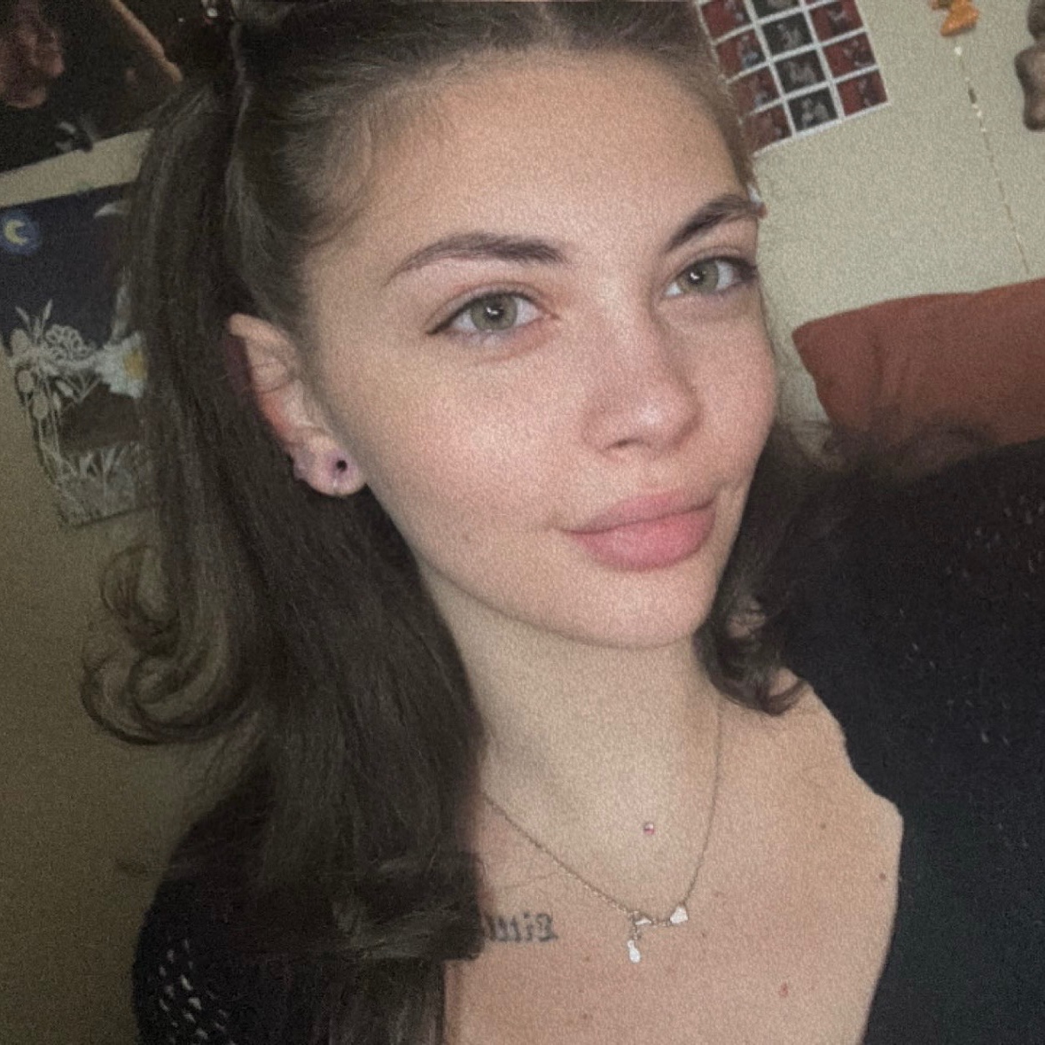 Ramecca Moore at Eclectic Beauty Lounge in Vancouver, WA