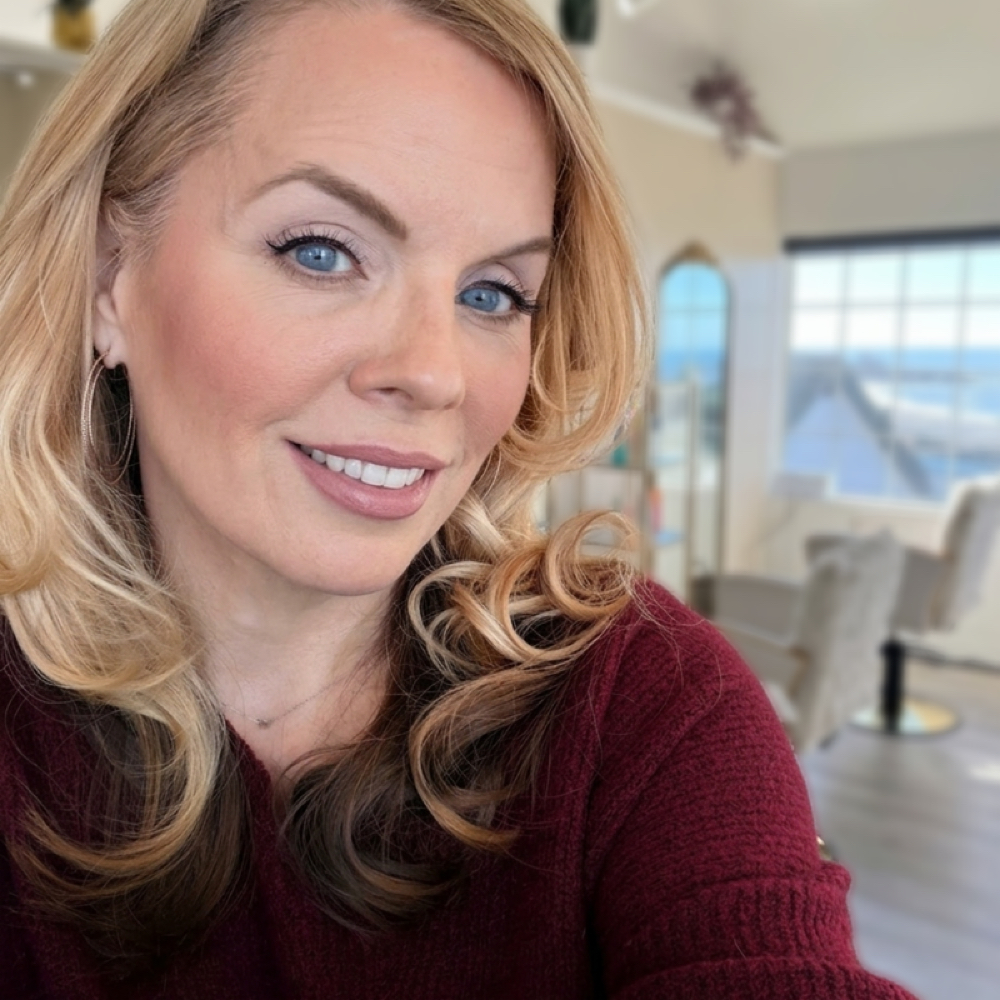 Aileen Mahon at The Bombshell Beauty Lounge in Gualala, CA